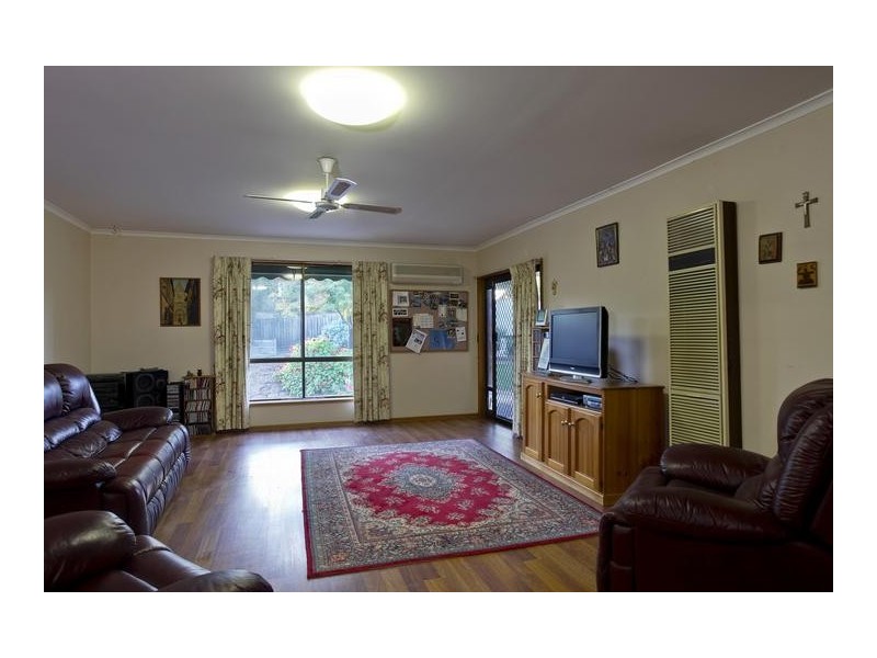 12 Maxwell Crescent, Strathdale VIC 3550