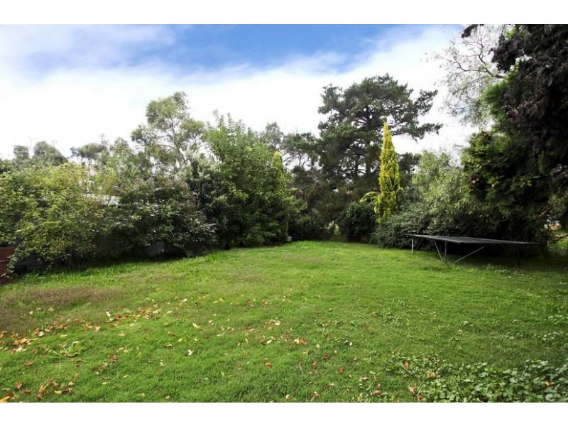 77 MacKenzie Street West, Golden Square VIC 3555