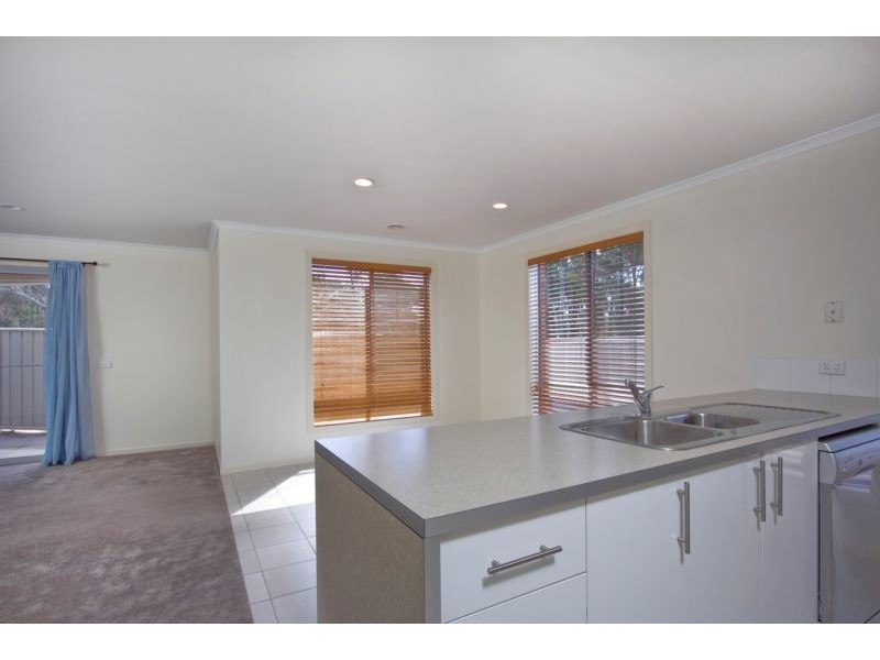 6 Mias Way, Epsom VIC 3551