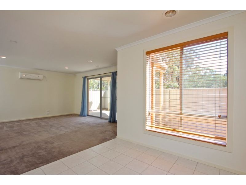 6 Mias Way, Epsom VIC 3551