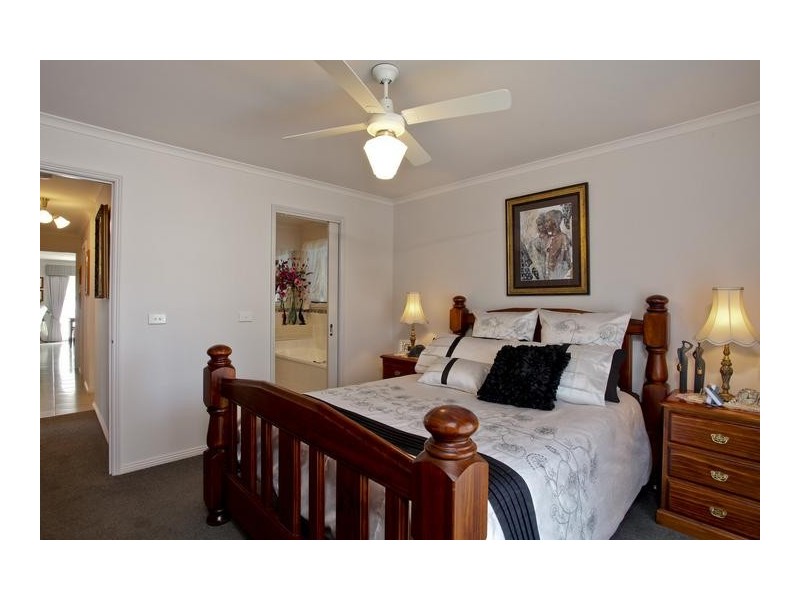50 McKenzie Street West, Golden Square VIC 3555
