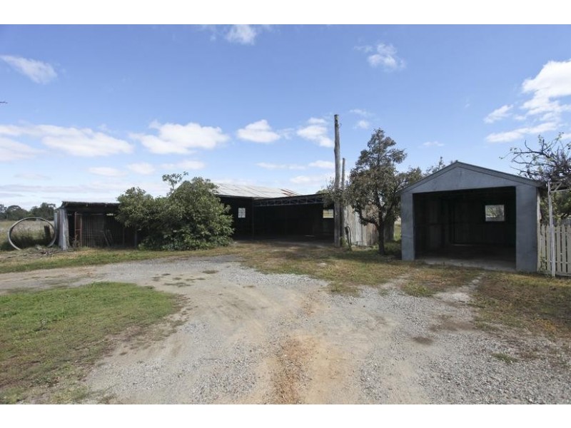 21 Highett Street, Epsom VIC 3551