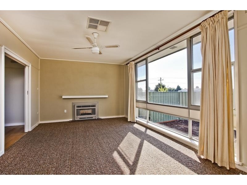 19 Taylor Street, Epsom VIC 3551