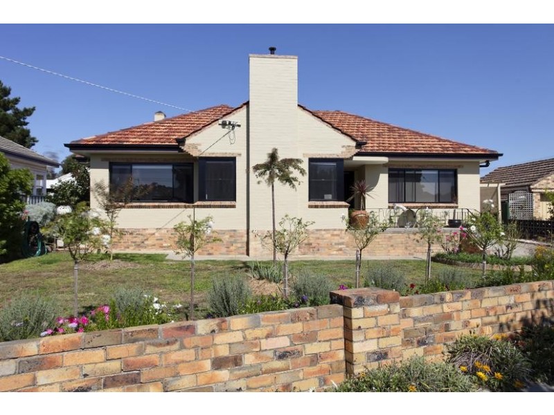 2 Bendigo Crescent, Flora Hill VIC 3550