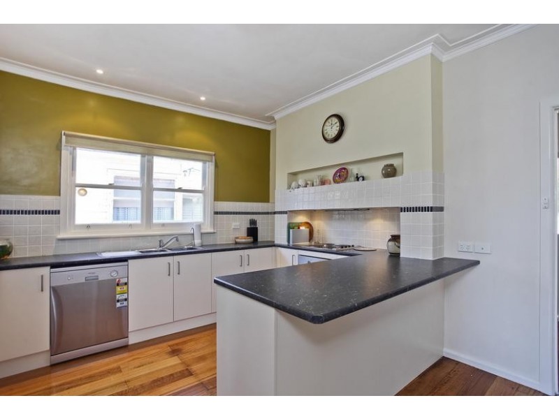 2 Bendigo Crescent, Flora Hill VIC 3550