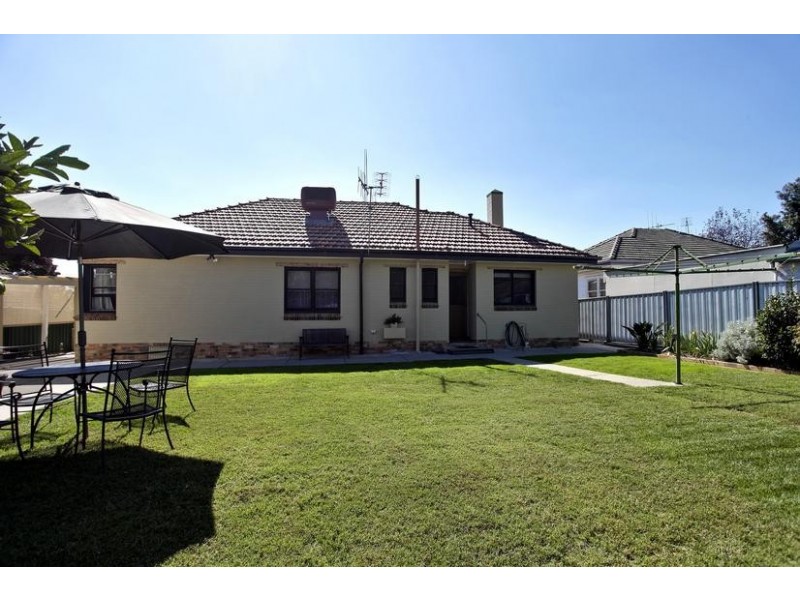 2 Bendigo Crescent, Flora Hill VIC 3550