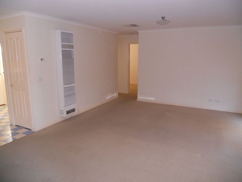 4/110B Osborne Street, Flora Hill VIC 3550