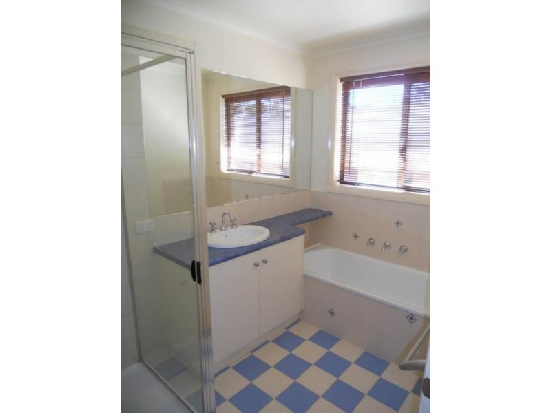 4/110B Osborne Street, Flora Hill VIC 3550