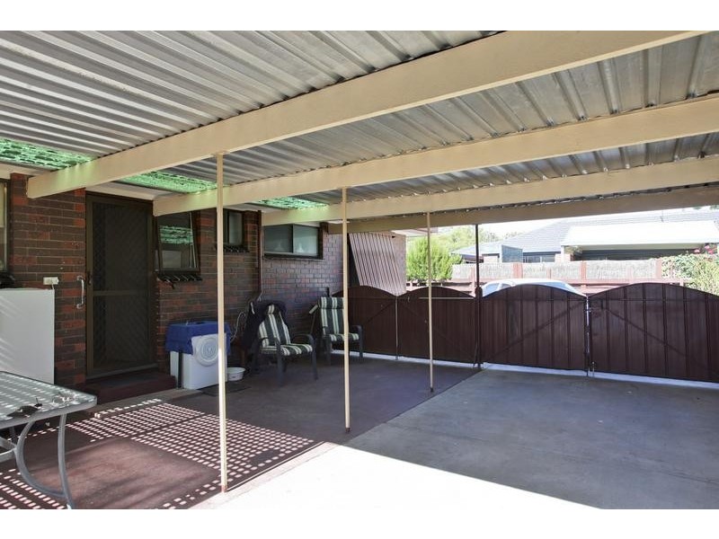 2/6 Beverley Street, Kangaroo Flat VIC 3555