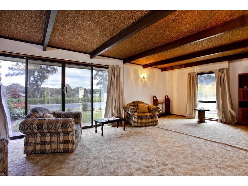 309 High Street, Kangaroo Flat VIC 3555