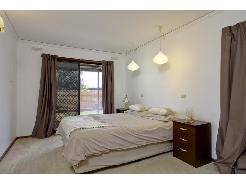 309 High Street, Kangaroo Flat VIC 3555