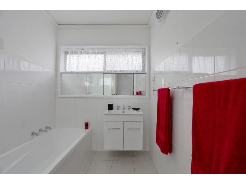 309 High Street, Kangaroo Flat VIC 3555