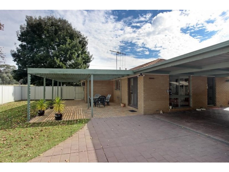 2 Kennewell Street, White Hills VIC 3550