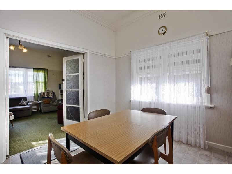 13 Burrell Street, Flora Hill VIC 3550