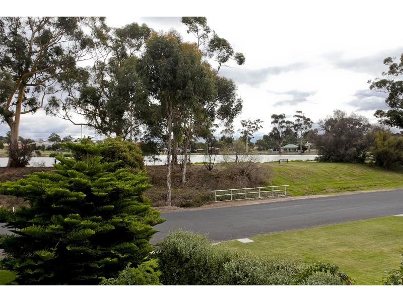 12 Butts Road, Eaglehawk VIC 3556