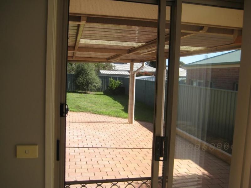 206 Crook Street, Strathdale VIC 3550