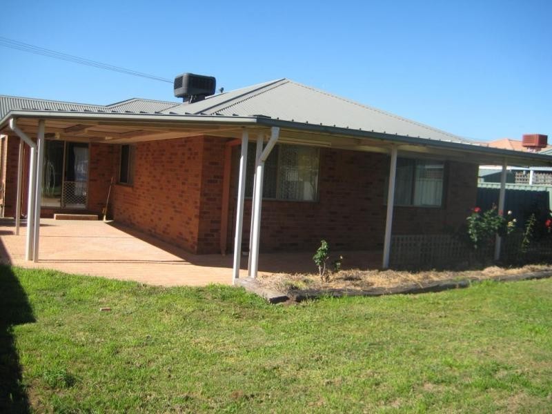 206 Crook Street, Strathdale VIC 3550