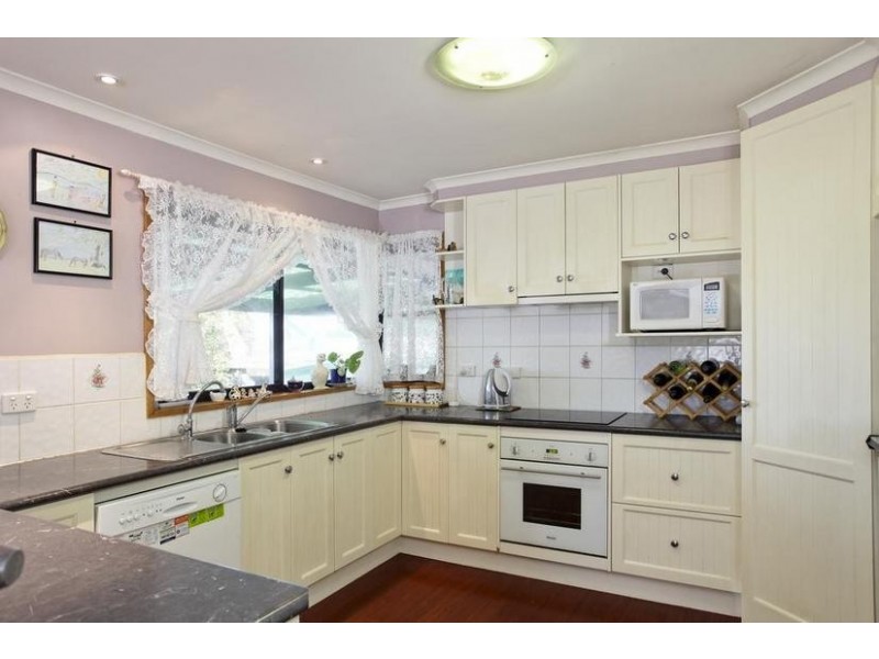 9 Drake Street, Axedale VIC 3551