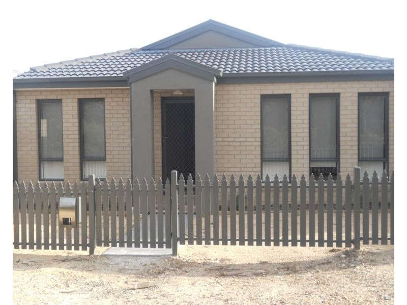 16 Vista Street, Eaglehawk VIC 3556