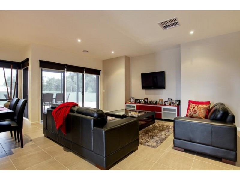 94 McIvor Forest Drive, Junortoun VIC 3551