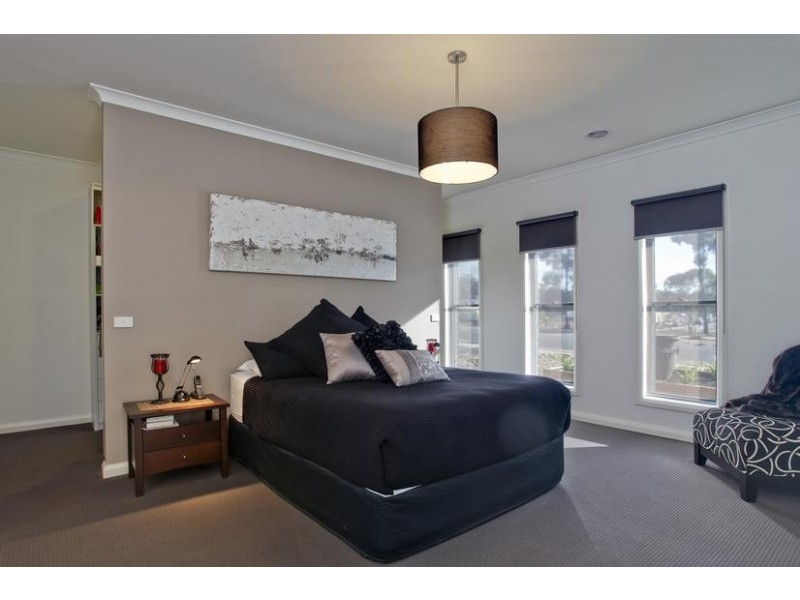 94 McIvor Forest Drive, Junortoun VIC 3551