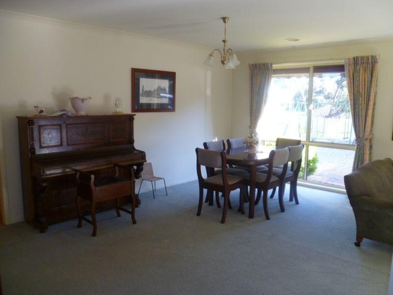 154 Osborne St, Flora Hill VIC 3550