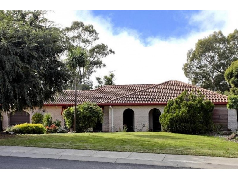 9 Butcher Street, Strathdale VIC 3550