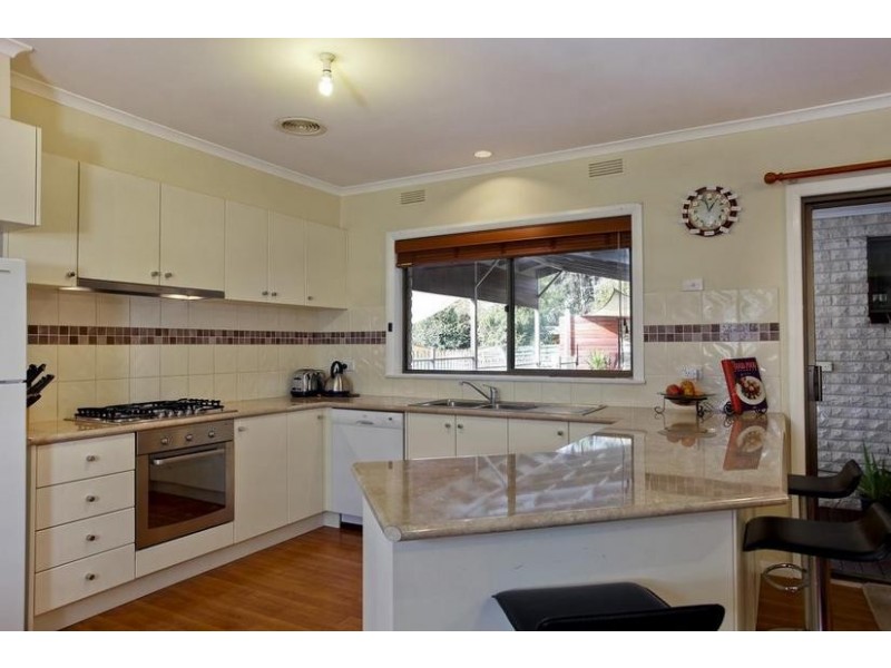 9 Butcher Street, Strathdale VIC 3550