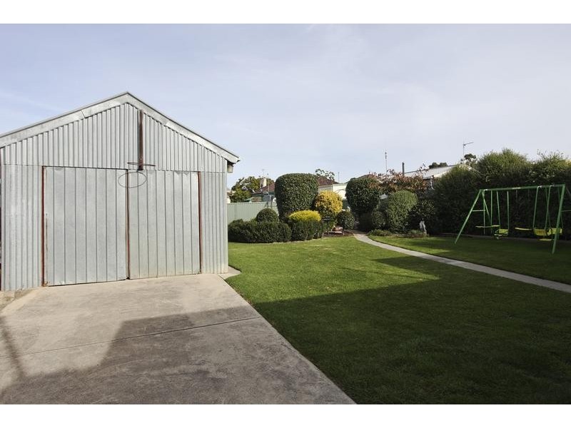 21 Henkel Street, Long Gully VIC 3550