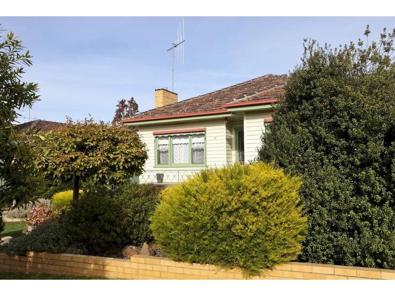 21 Henkel Street, Long Gully VIC 3550