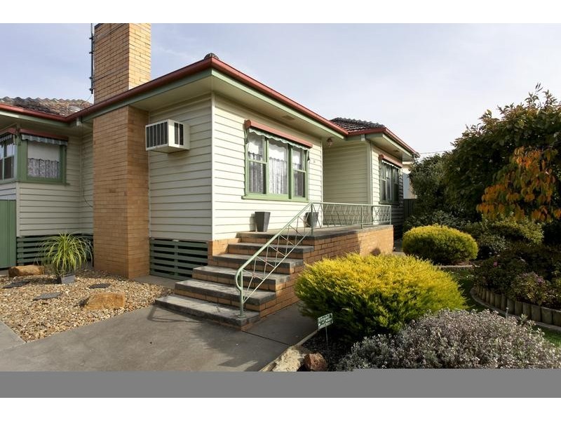 21 Henkel Street, Long Gully VIC 3550