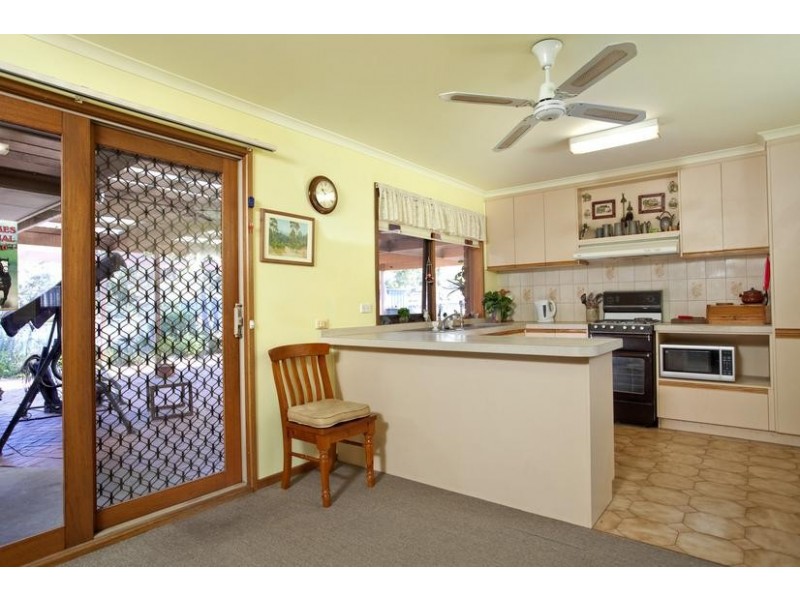 5 Windsor Court, Kangaroo Flat VIC 3555