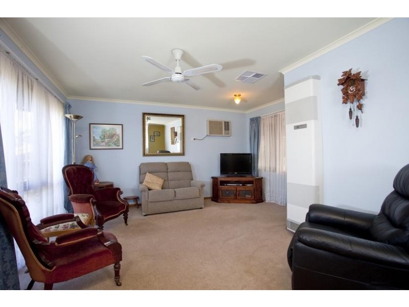 5 Windsor Court, Kangaroo Flat VIC 3555