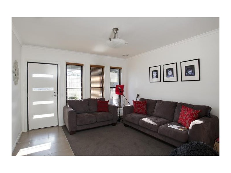 11 Arbor Place, White Hills VIC 3550