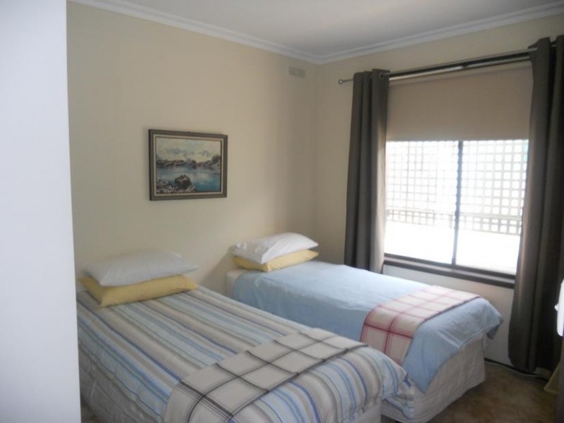 14 Carolin Street, Flora Hill VIC 3550