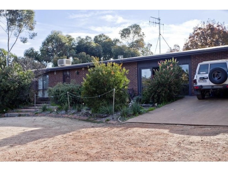 58 Edwards Road, Maiden Gully VIC 3551