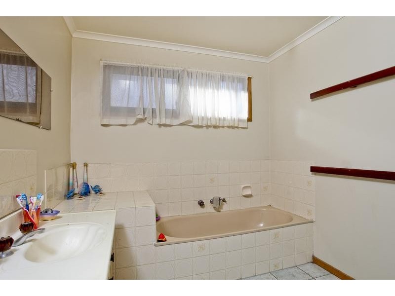58 Edwards Road, Maiden Gully VIC 3551