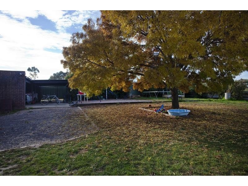58 Edwards Road, Maiden Gully VIC 3551