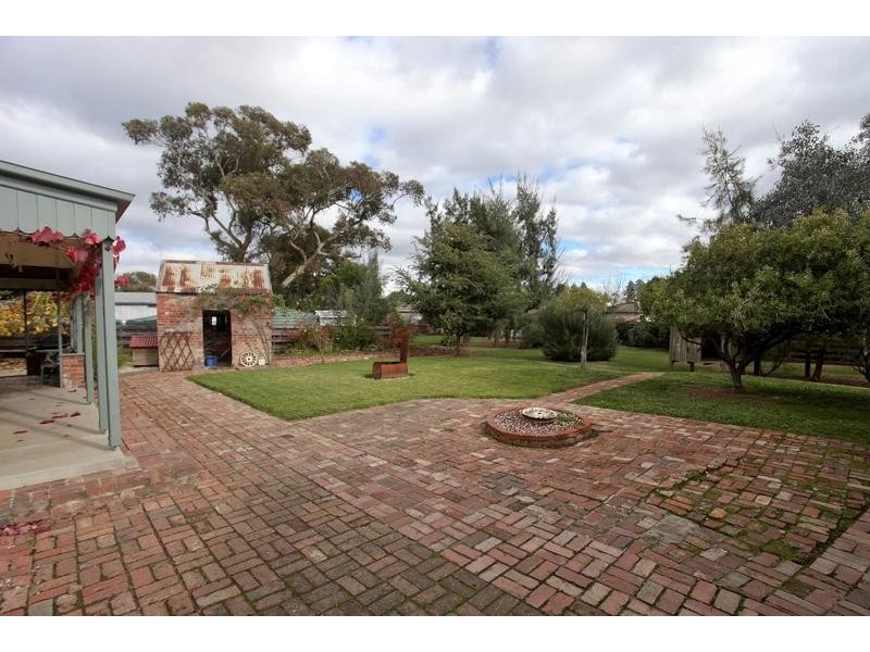 8 Dowding Street, Bendigo VIC 3550