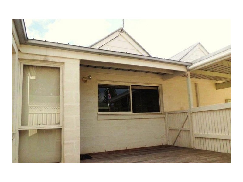 19 Deakin Drive, Flora Hill VIC 3550