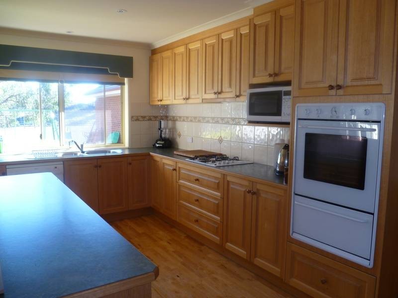 154 Osborne Street, Flora Hill VIC 3550