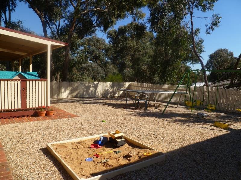 154 Osborne Street, Flora Hill VIC 3550