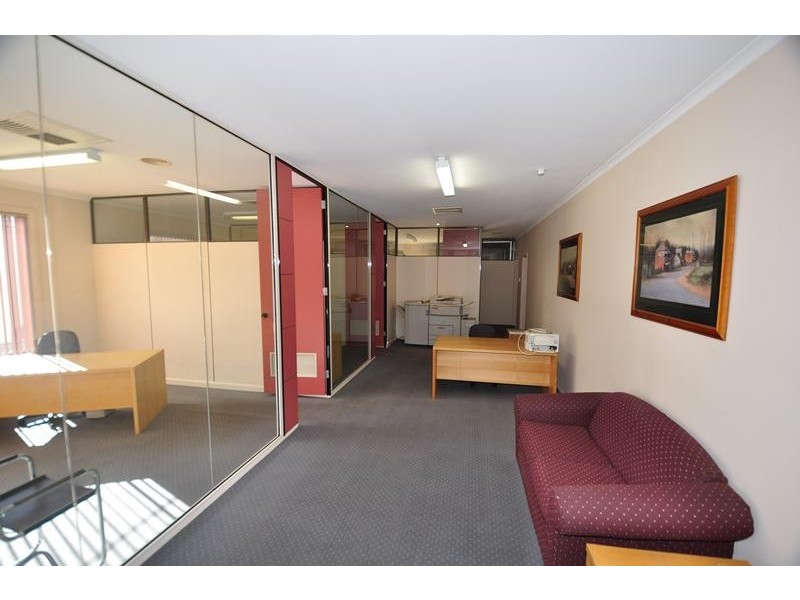 75 High Street, Kangaroo Flat VIC 3555
