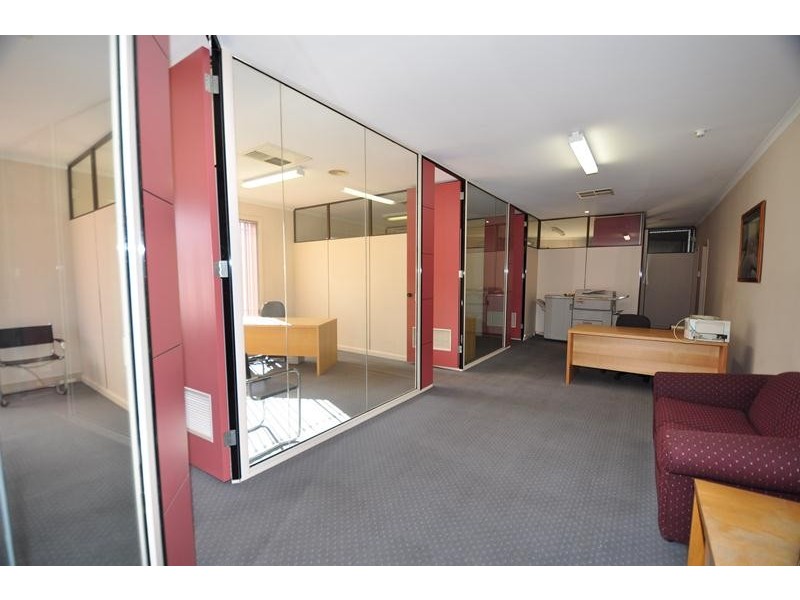 75 High Street, Kangaroo Flat VIC 3555