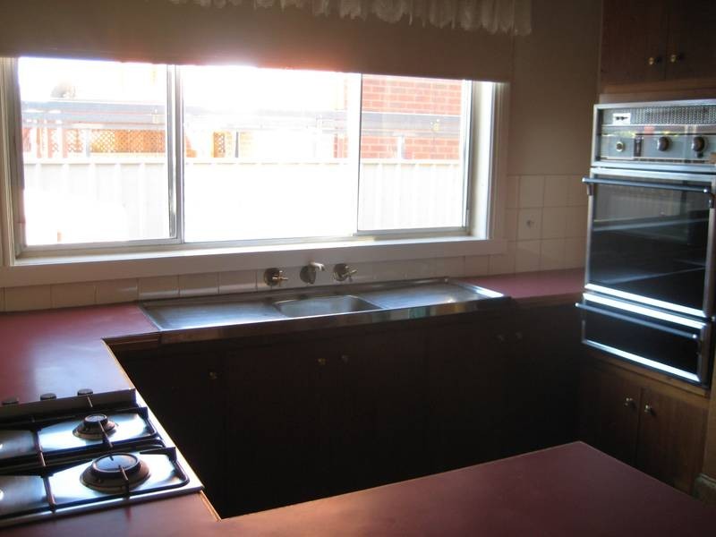 66 Olinda Street, Quarry Hill VIC 3550