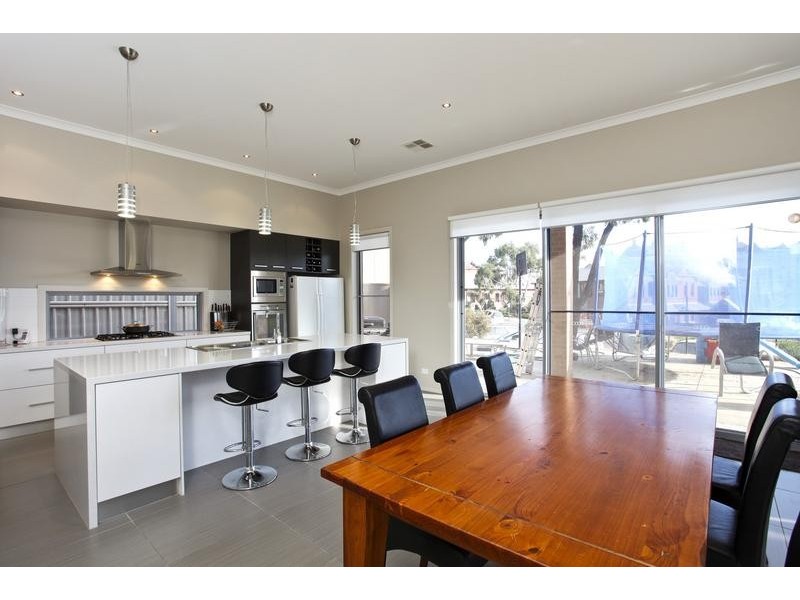 3 Knox Court, Kennington VIC 3550