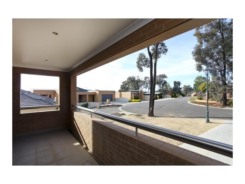 3 Knox Court, Kennington VIC 3550