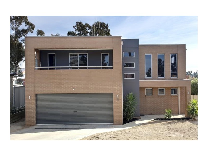 3 Knox Court, Kennington VIC 3550