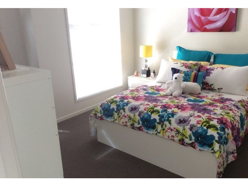 35 Barnett Drive, Kangaroo Flat VIC 3555