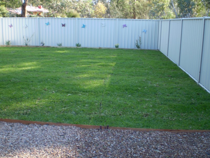 35 Barnett Drive, Kangaroo Flat VIC 3555